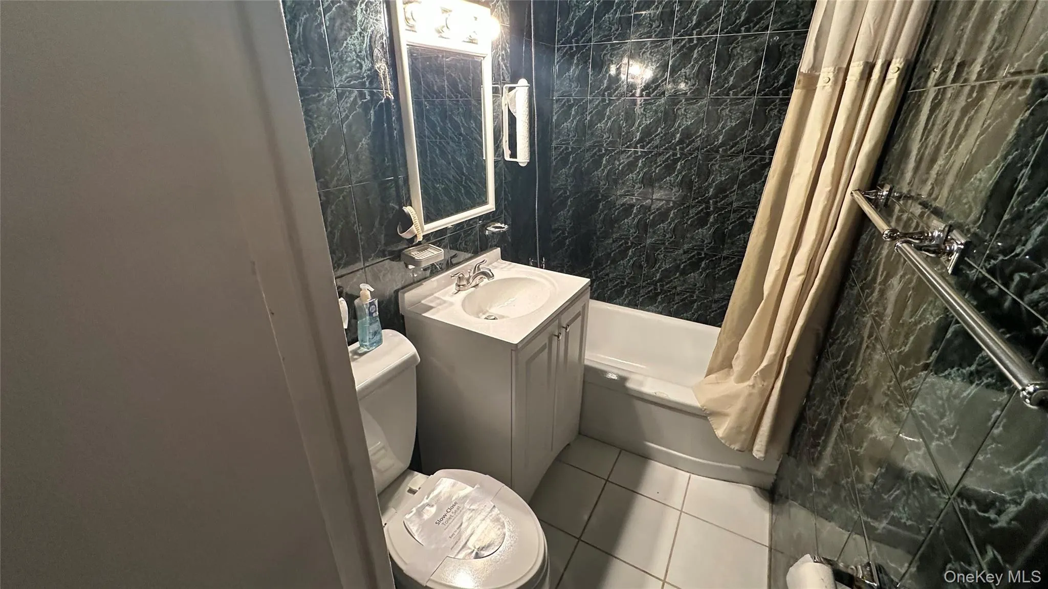 98-10 64th Avenue, New York, NY, 3 Rooms Rooms,1 BathroomBathrooms,Residential,For Rent,64th Avenue,0,967361 98-10 64th Avenue, New York, NY, 3 Rooms Rooms,1 BathroomBathrooms,Residential,For Rent,64th Avenue,0,967361