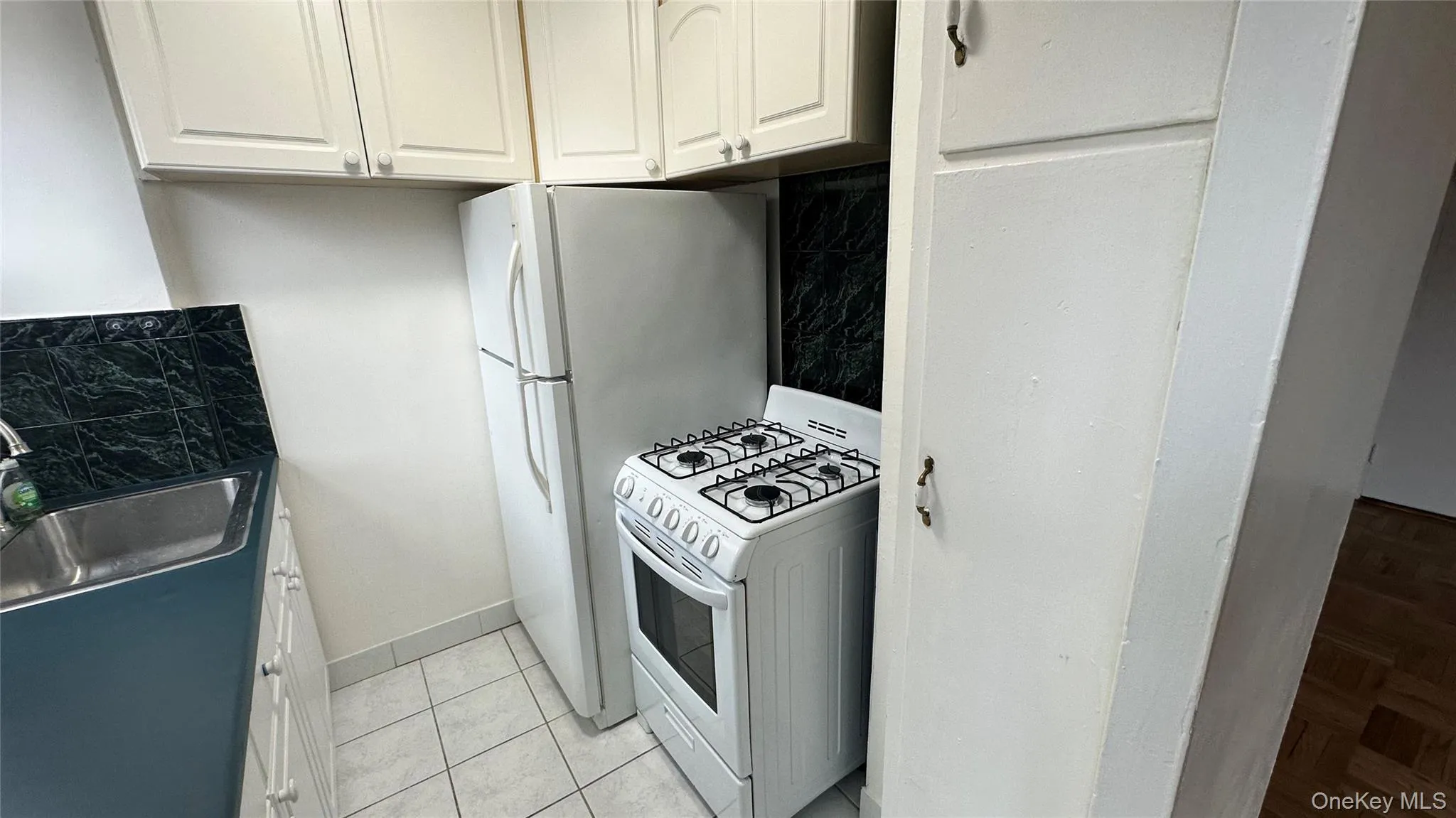 98-10 64th Avenue, New York, NY, 3 Rooms Rooms,1 BathroomBathrooms,Residential,For Rent,64th Avenue,0,967361 98-10 64th Avenue, New York, NY, 3 Rooms Rooms,1 BathroomBathrooms,Residential,For Rent,64th Avenue,0,967361