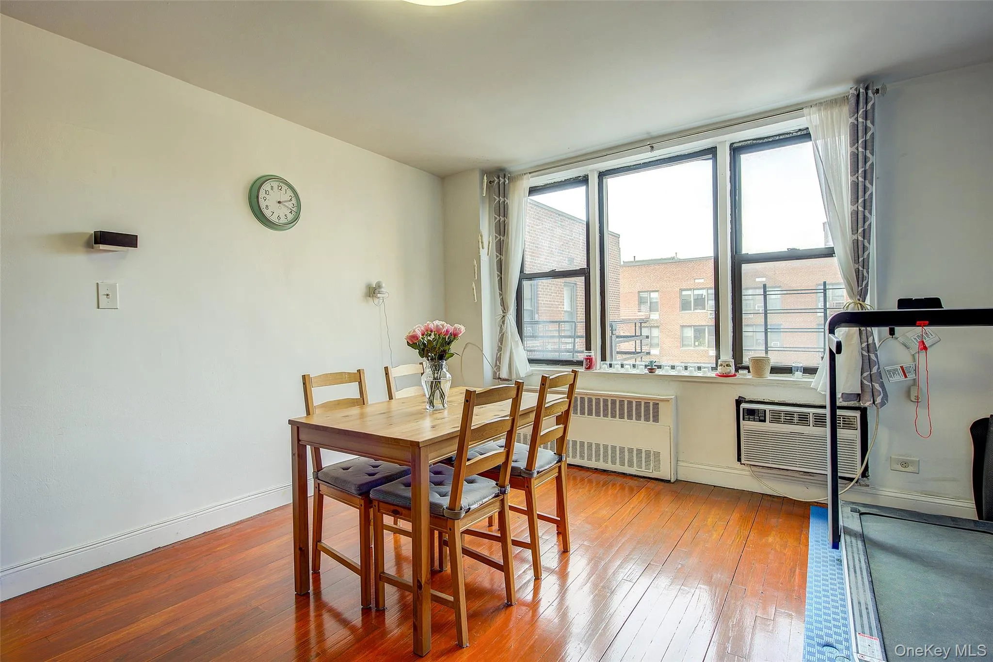 83-30 Vietor Avenue, New York, NY, 1 Bedroom Bedrooms, 4 Rooms Rooms,1 BathroomBathrooms,Residential,For Rent,Vietor,0,967394 83-30 Vietor Avenue, New York, NY, 1 Bedroom Bedrooms, 4 Rooms Rooms,1 BathroomBathrooms,Residential,For Rent,Vietor,0,967394