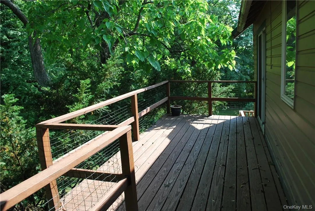 Deck second fl Deck second fl