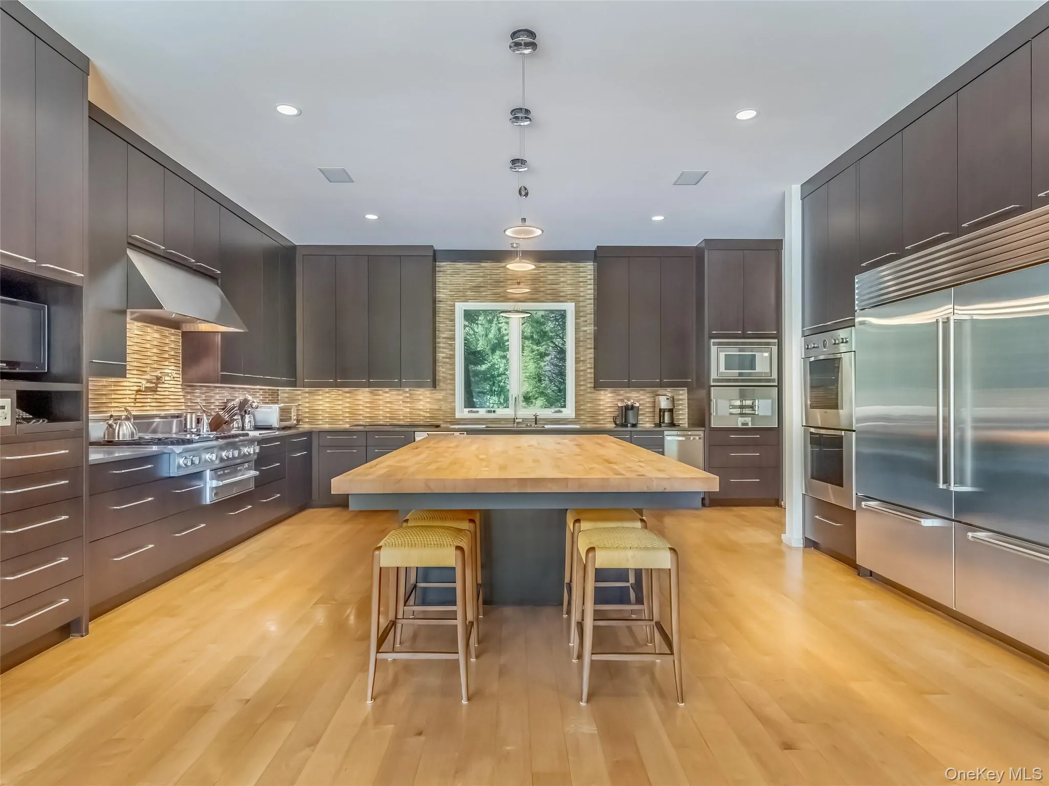 61 Top Ridge Trail, Bethel, NY, 5 Bedrooms Bedrooms, 14 Rooms Rooms,5 BathroomsBathrooms,Residential,For Rent,Top Ridge,0,967444 61 Top Ridge Trail, Bethel, NY, 5 Bedrooms Bedrooms, 14 Rooms Rooms,5 BathroomsBathrooms,Residential,For Rent,Top Ridge,0,967444