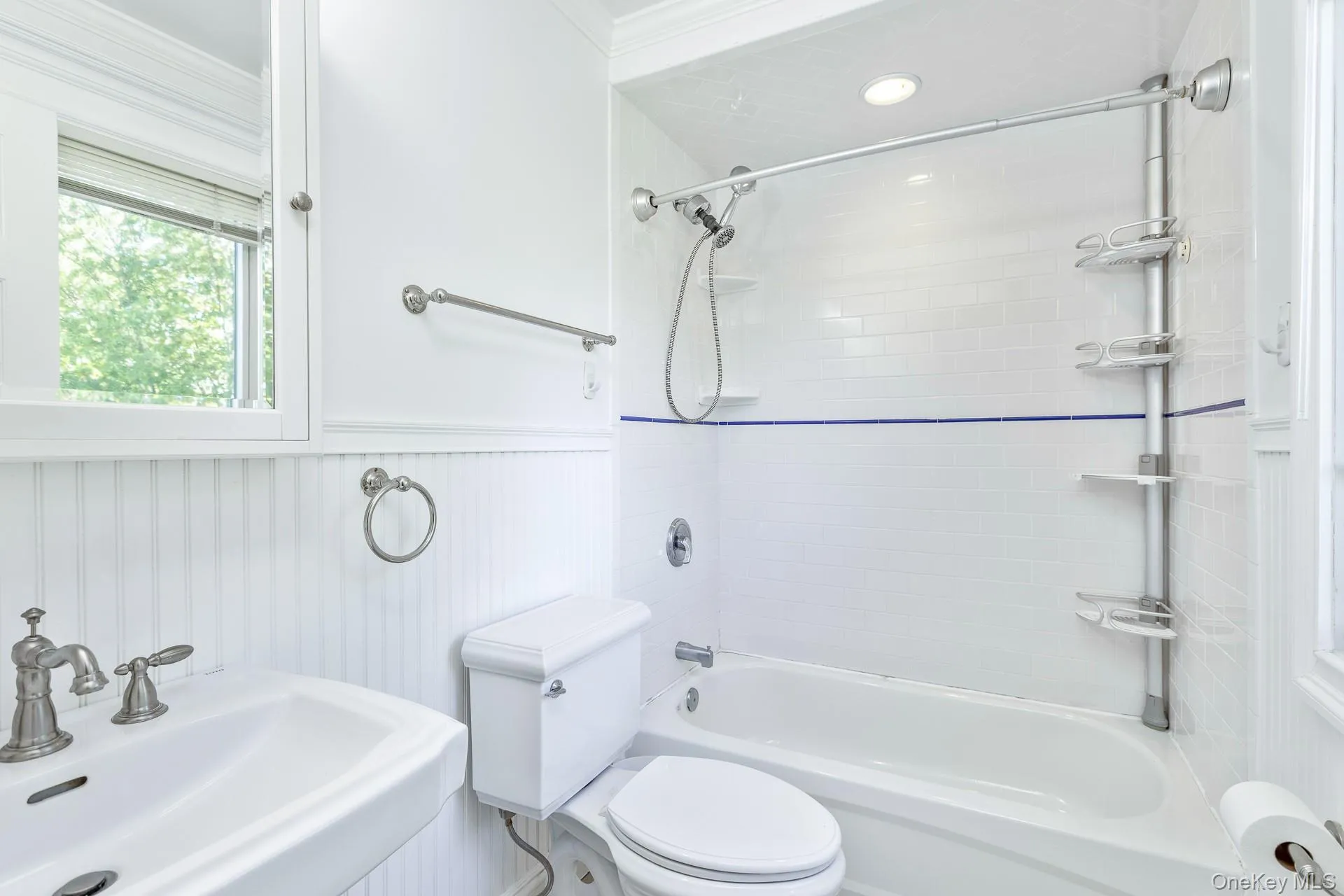 Full Bathroom Full Bathroom