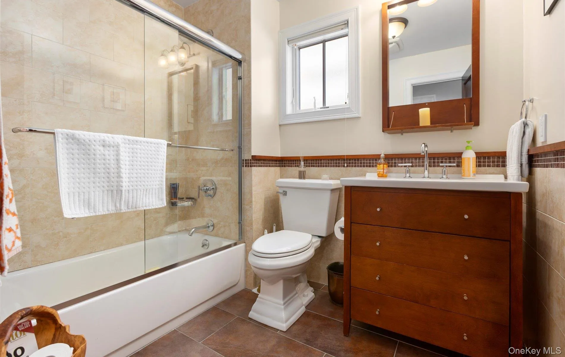 847b Broadway, Long Beach, NY, 3 Bedrooms Bedrooms, 8 Rooms Rooms,3 BathroomsBathrooms,Residential Lease,For Rent,Broadway,0,967466 847b Broadway, Long Beach, NY, 3 Bedrooms Bedrooms, 8 Rooms Rooms,3 BathroomsBathrooms,Residential Lease,For Rent,Broadway,0,967466