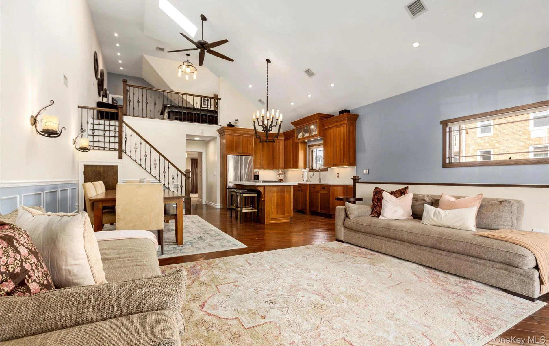 847b Broadway, Long Beach, NY, 3 Bedrooms Bedrooms, 8 Rooms Rooms,3 BathroomsBathrooms,Residential Lease,For Rent,Broadway,0,967466 847b Broadway, Long Beach, NY, 3 Bedrooms Bedrooms, 8 Rooms Rooms,3 BathroomsBathrooms,Residential Lease,For Rent,Broadway,0,967466