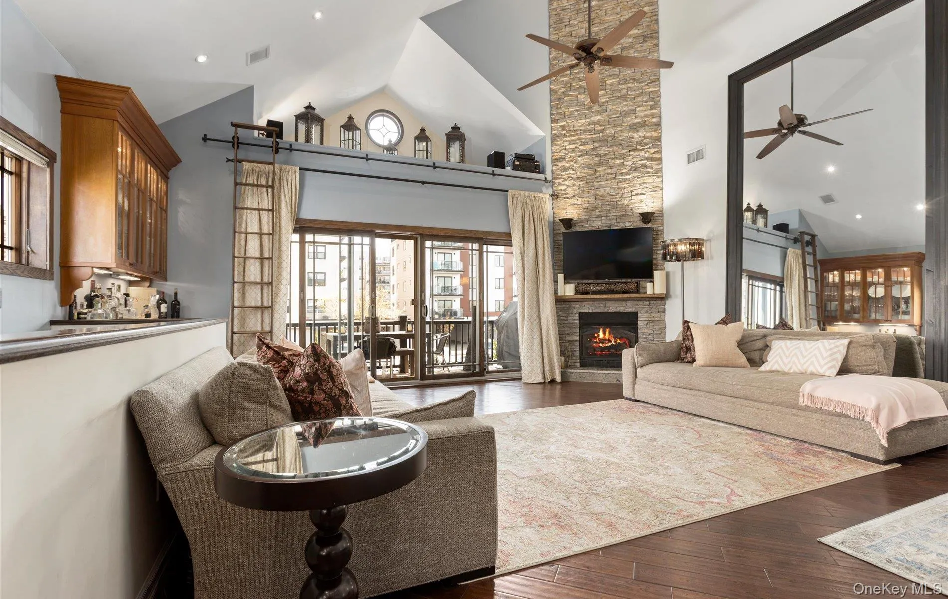 847b Broadway, Long Beach, NY, 3 Bedrooms Bedrooms, 8 Rooms Rooms,3 BathroomsBathrooms,Residential Lease,For Rent,Broadway,0,967466 847b Broadway, Long Beach, NY, 3 Bedrooms Bedrooms, 8 Rooms Rooms,3 BathroomsBathrooms,Residential Lease,For Rent,Broadway,0,967466