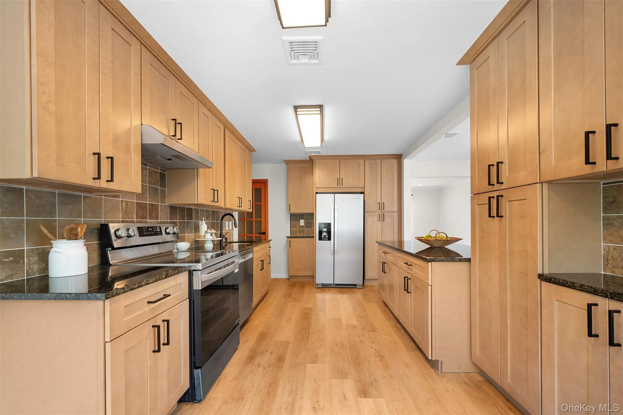 2716 Hewlett Avenue, Hempstead, NY, 3 Bedrooms Bedrooms, 7 Rooms Rooms,2 BathroomsBathrooms,Residential,For Rent,Hewlett,0,967481 2716 Hewlett Avenue, Hempstead, NY, 3 Bedrooms Bedrooms, 7 Rooms Rooms,2 BathroomsBathrooms,Residential,For Rent,Hewlett,0,967481
