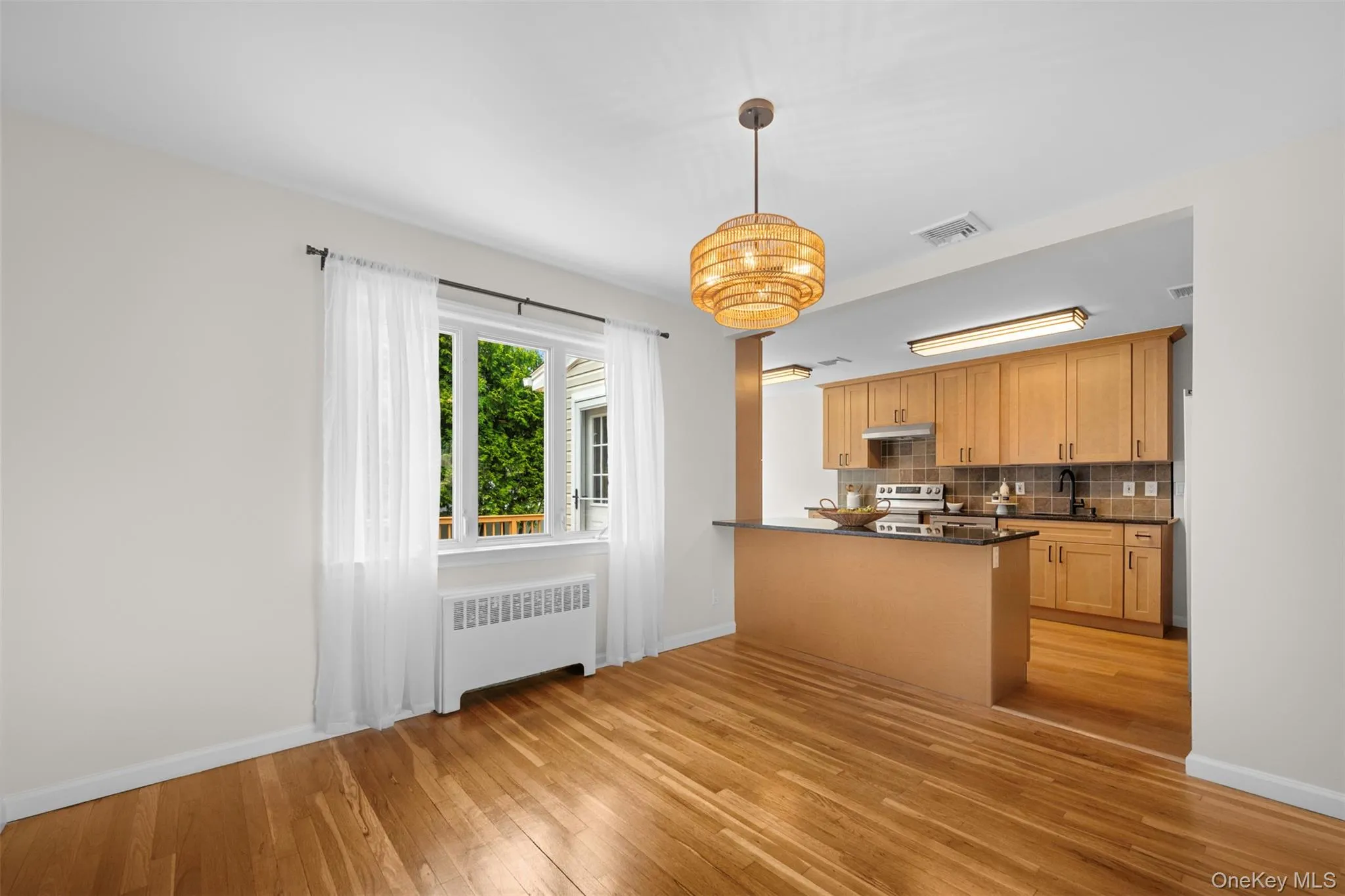 2716 Hewlett Avenue, Hempstead, NY, 3 Bedrooms Bedrooms, 7 Rooms Rooms,2 BathroomsBathrooms,Residential,For Rent,Hewlett,0,967481 2716 Hewlett Avenue, Hempstead, NY, 3 Bedrooms Bedrooms, 7 Rooms Rooms,2 BathroomsBathrooms,Residential,For Rent,Hewlett,0,967481