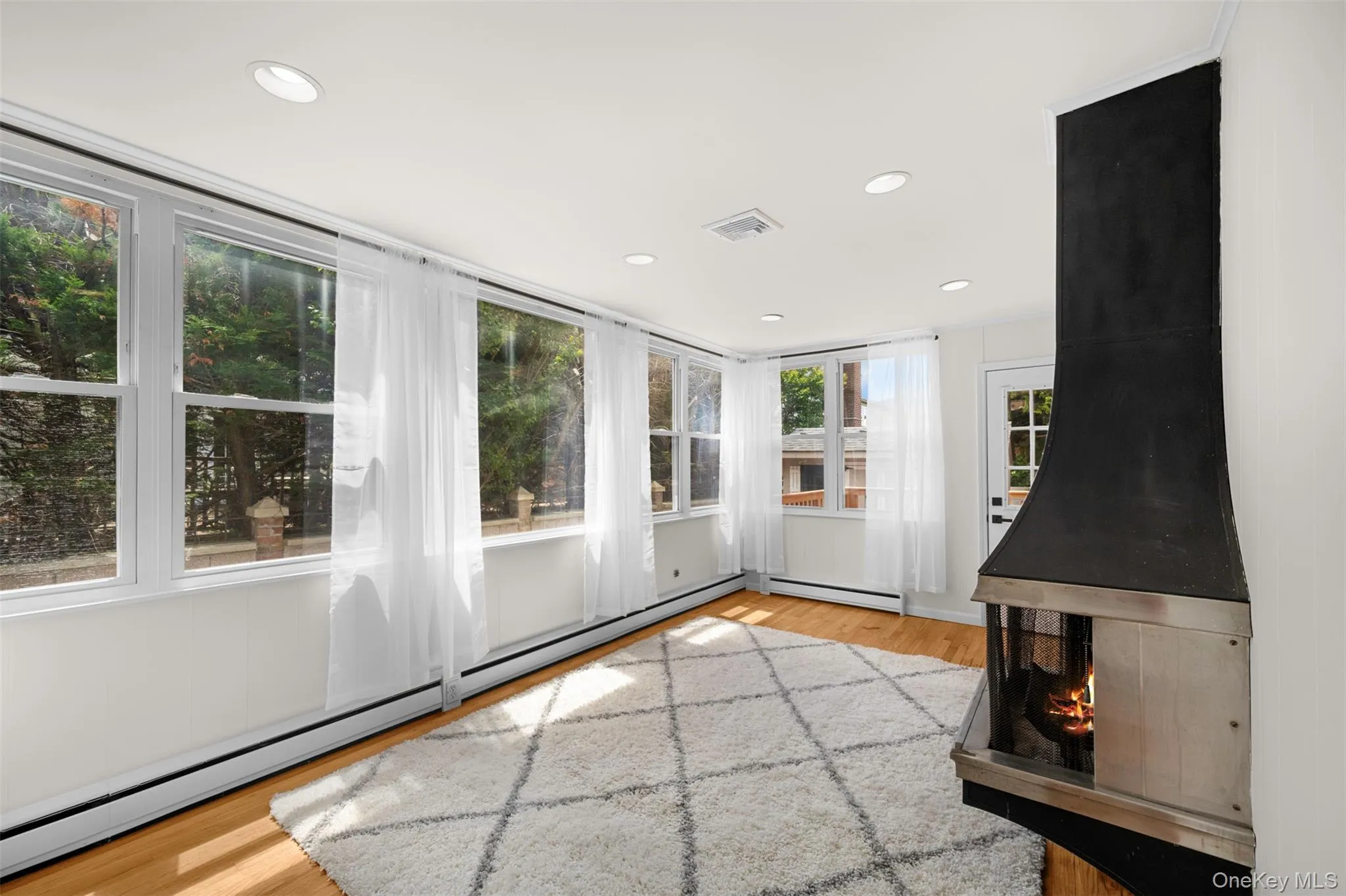2716 Hewlett Avenue, Hempstead, NY, 3 Bedrooms Bedrooms, 7 Rooms Rooms,2 BathroomsBathrooms,Residential,For Rent,Hewlett,0,967481 2716 Hewlett Avenue, Hempstead, NY, 3 Bedrooms Bedrooms, 7 Rooms Rooms,2 BathroomsBathrooms,Residential,For Rent,Hewlett,0,967481