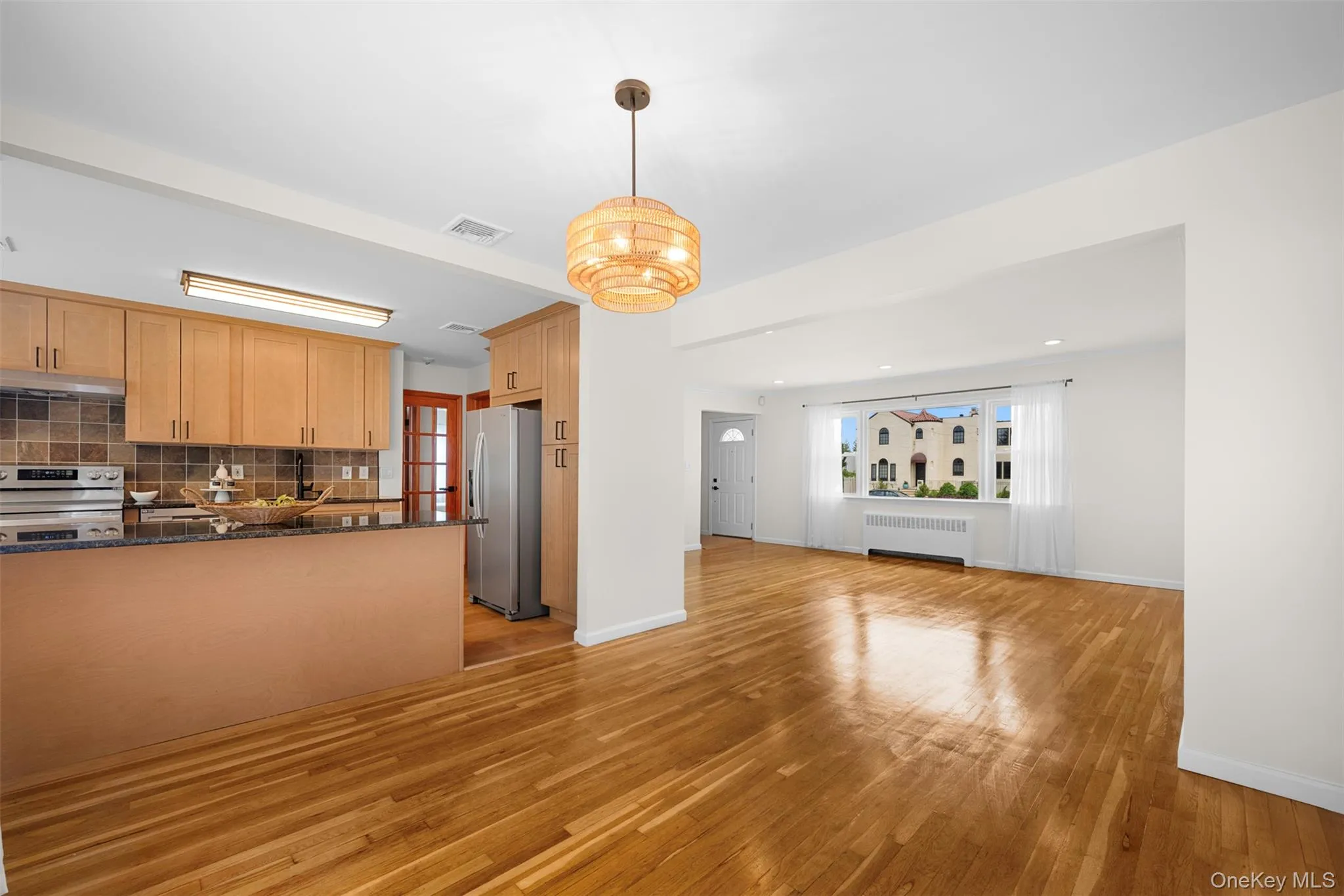 2716 Hewlett Avenue, Hempstead, NY, 3 Bedrooms Bedrooms, 7 Rooms Rooms,2 BathroomsBathrooms,Residential,For Rent,Hewlett,0,967481 2716 Hewlett Avenue, Hempstead, NY, 3 Bedrooms Bedrooms, 7 Rooms Rooms,2 BathroomsBathrooms,Residential,For Rent,Hewlett,0,967481