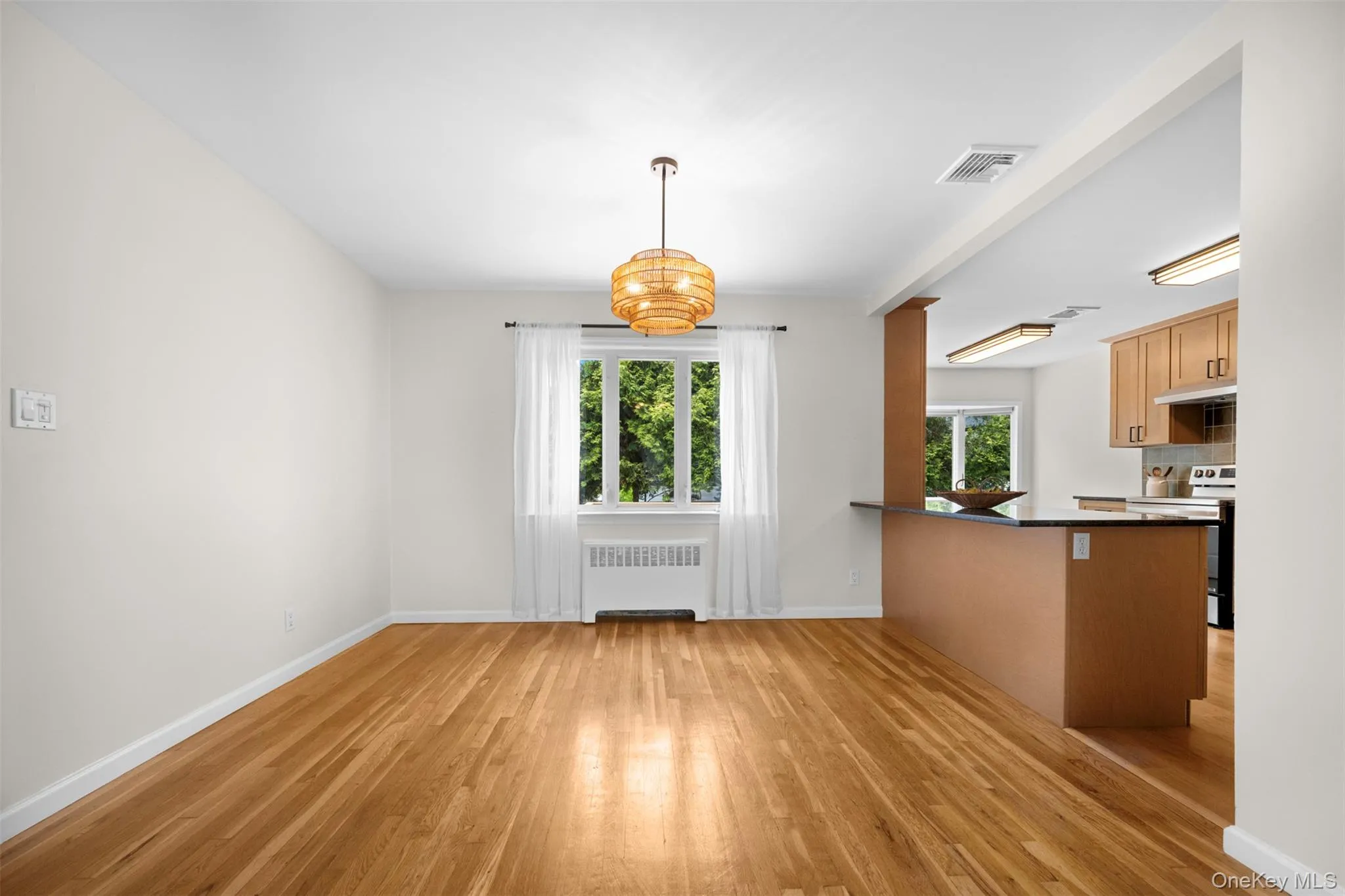2716 Hewlett Avenue, Hempstead, NY, 3 Bedrooms Bedrooms, 7 Rooms Rooms,2 BathroomsBathrooms,Residential,For Rent,Hewlett,0,967481 2716 Hewlett Avenue, Hempstead, NY, 3 Bedrooms Bedrooms, 7 Rooms Rooms,2 BathroomsBathrooms,Residential,For Rent,Hewlett,0,967481
