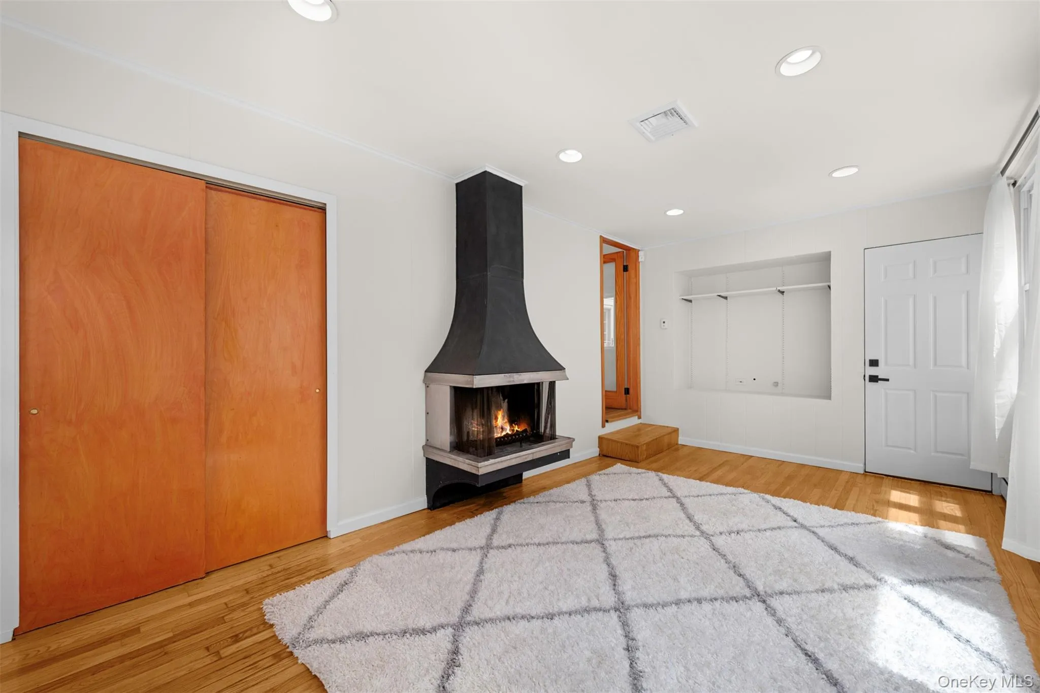 2716 Hewlett Avenue, Hempstead, NY, 3 Bedrooms Bedrooms, 7 Rooms Rooms,2 BathroomsBathrooms,Residential,For Rent,Hewlett,0,967481 2716 Hewlett Avenue, Hempstead, NY, 3 Bedrooms Bedrooms, 7 Rooms Rooms,2 BathroomsBathrooms,Residential,For Rent,Hewlett,0,967481