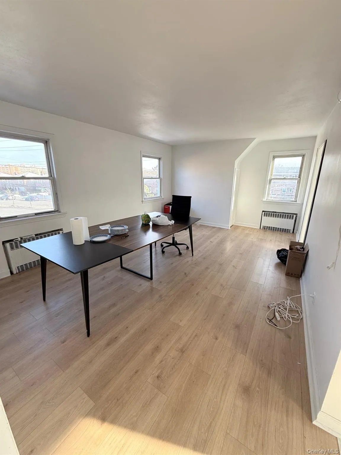 165-25 Union Turnpike, New York, NY, 2 Bedrooms Bedrooms, 5 Rooms Rooms,1 BathroomBathrooms,Residential Lease,For Rent,Union,0,967495 165-25 Union Turnpike, New York, NY, 2 Bedrooms Bedrooms, 5 Rooms Rooms,1 BathroomBathrooms,Residential Lease,For Rent,Union,0,967495