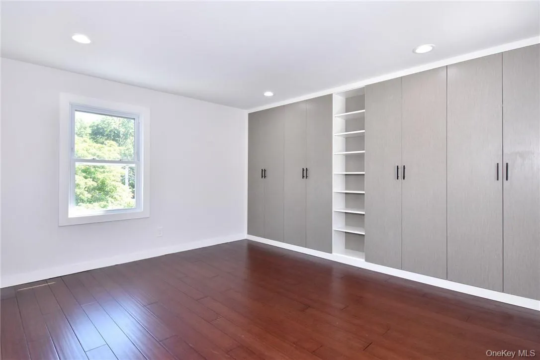 292 Farragut Avenue, Greenburgh, NY, 2 Bedrooms Bedrooms, 4 Rooms Rooms,1 BathroomBathrooms,Residential Lease,For Rent,Farragut,0,967509 292 Farragut Avenue, Greenburgh, NY, 2 Bedrooms Bedrooms, 4 Rooms Rooms,1 BathroomBathrooms,Residential Lease,For Rent,Farragut,0,967509