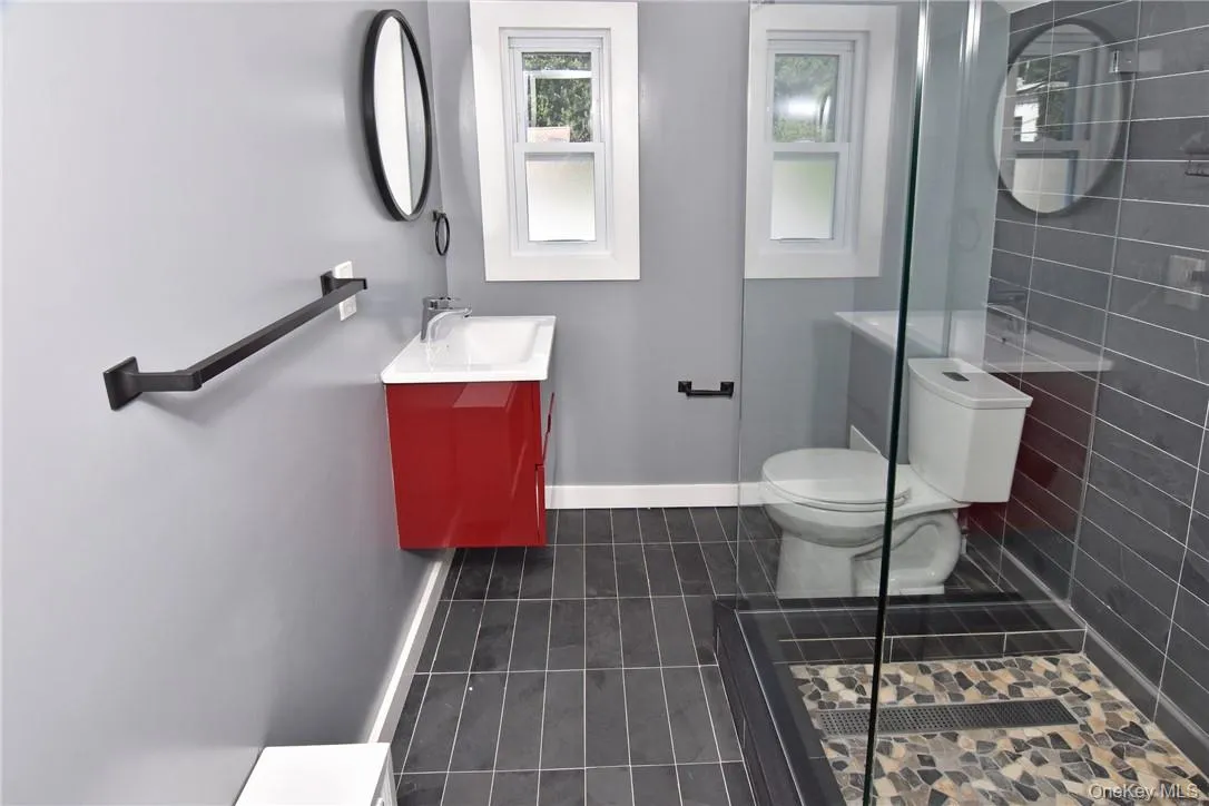 292 Farragut Avenue, Greenburgh, NY, 2 Bedrooms Bedrooms, 4 Rooms Rooms,1 BathroomBathrooms,Residential Lease,For Rent,Farragut,0,967509 292 Farragut Avenue, Greenburgh, NY, 2 Bedrooms Bedrooms, 4 Rooms Rooms,1 BathroomBathrooms,Residential Lease,For Rent,Farragut,0,967509