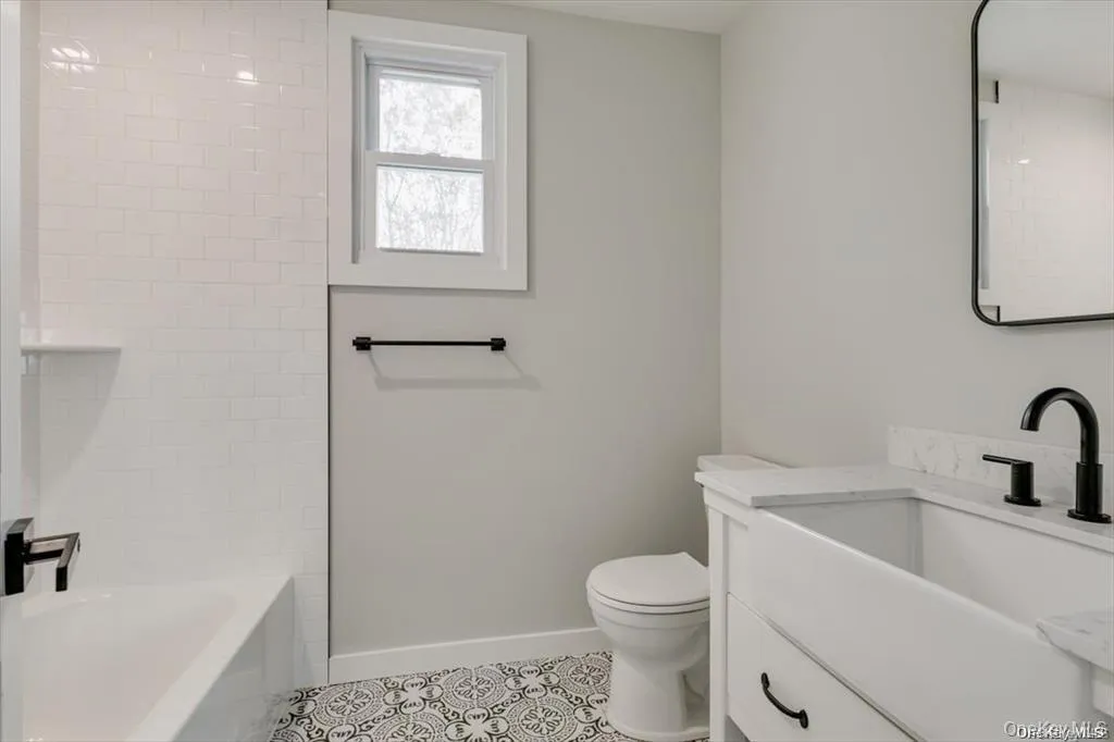 4 Riverside Avenue, Brookhaven, NY, 3 Bedrooms Bedrooms, 10 Rooms Rooms,3 BathroomsBathrooms,Residential,For Rent,Riverside,0,967520 4 Riverside Avenue, Brookhaven, NY, 3 Bedrooms Bedrooms, 10 Rooms Rooms,3 BathroomsBathrooms,Residential,For Rent,Riverside,0,967520