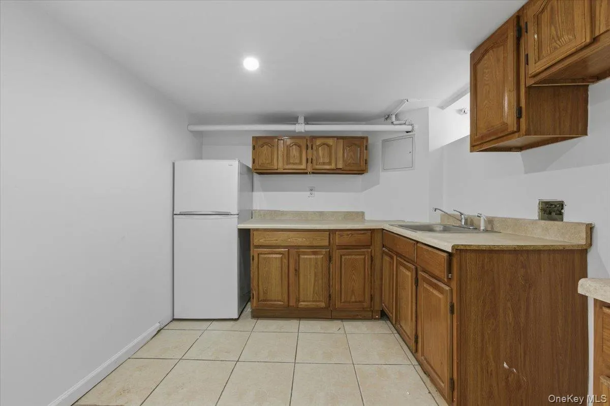 10973 200th Street, New York, NY, 3 Bedrooms Bedrooms, 12 Rooms Rooms,3 BathroomsBathrooms,Residential,For Rent,200th,0,967537 10973 200th Street, New York, NY, 3 Bedrooms Bedrooms, 12 Rooms Rooms,3 BathroomsBathrooms,Residential,For Rent,200th,0,967537