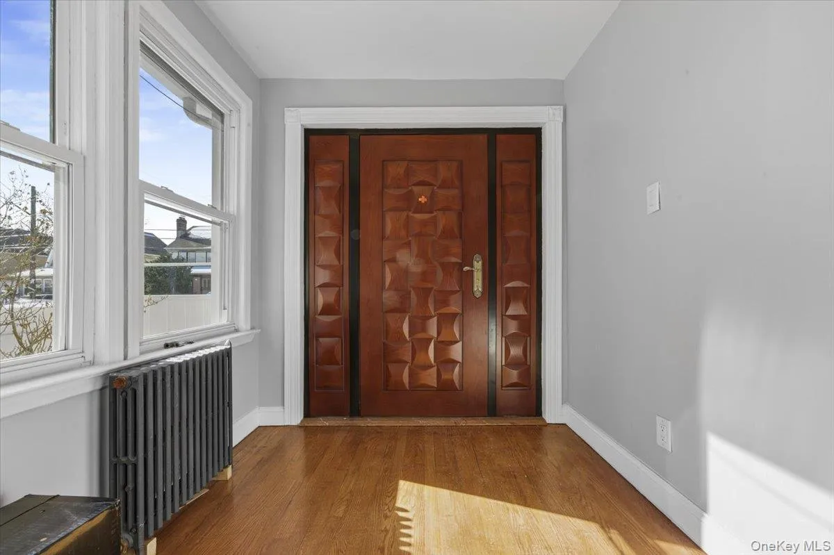 10973 200th Street, New York, NY, 3 Bedrooms Bedrooms, 12 Rooms Rooms,3 BathroomsBathrooms,Residential,For Rent,200th,0,967537 10973 200th Street, New York, NY, 3 Bedrooms Bedrooms, 12 Rooms Rooms,3 BathroomsBathrooms,Residential,For Rent,200th,0,967537