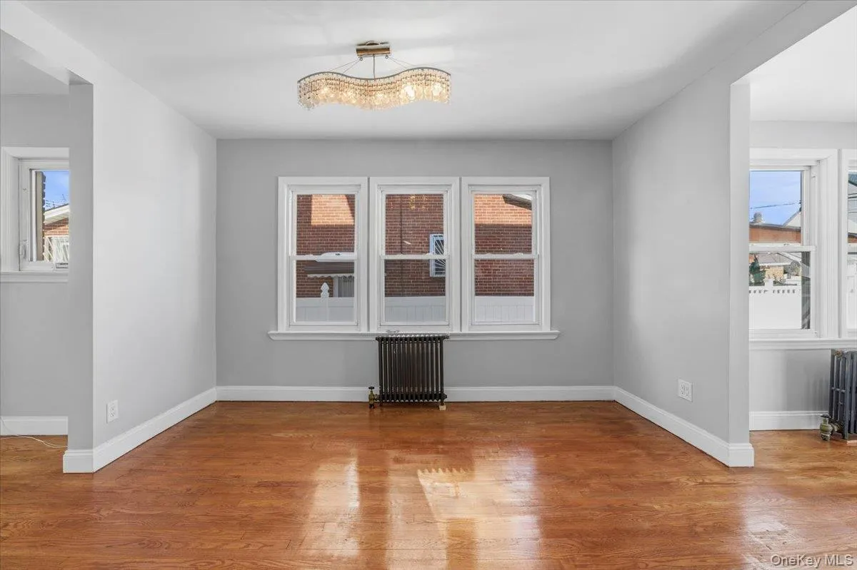 10973 200th Street, New York, NY, 3 Bedrooms Bedrooms, 12 Rooms Rooms,3 BathroomsBathrooms,Residential,For Rent,200th,0,967537 10973 200th Street, New York, NY, 3 Bedrooms Bedrooms, 12 Rooms Rooms,3 BathroomsBathrooms,Residential,For Rent,200th,0,967537