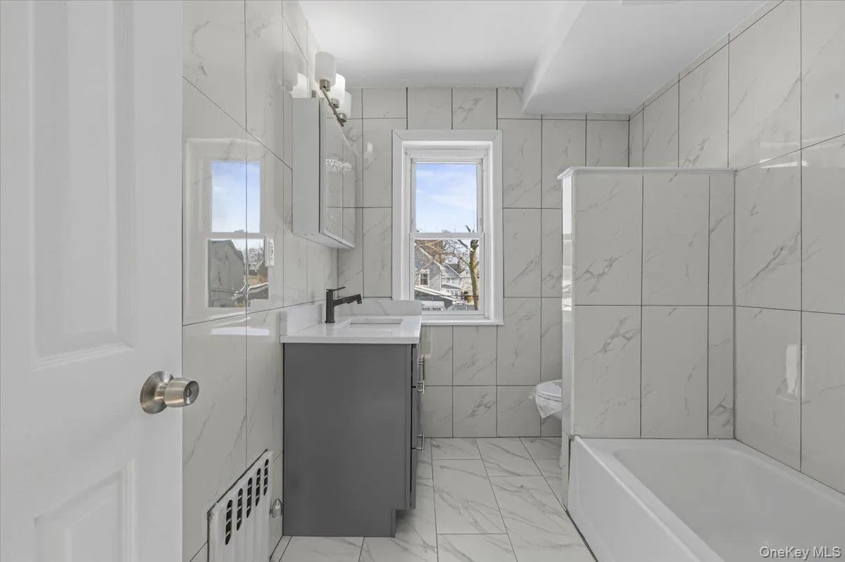 10973 200th Street, New York, NY, 3 Bedrooms Bedrooms, 12 Rooms Rooms,3 BathroomsBathrooms,Residential,For Rent,200th,0,967537 10973 200th Street, New York, NY, 3 Bedrooms Bedrooms, 12 Rooms Rooms,3 BathroomsBathrooms,Residential,For Rent,200th,0,967537