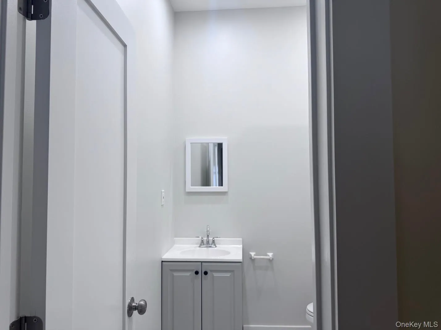 62 Jerusalem Avenue, Oyster Bay, NY, 1 Bedroom Bedrooms, 4 Rooms Rooms,1 BathroomBathrooms,Residential Lease,For Rent,Jerusalem,0,967553 62 Jerusalem Avenue, Oyster Bay, NY, 1 Bedroom Bedrooms, 4 Rooms Rooms,1 BathroomBathrooms,Residential Lease,For Rent,Jerusalem,0,967553