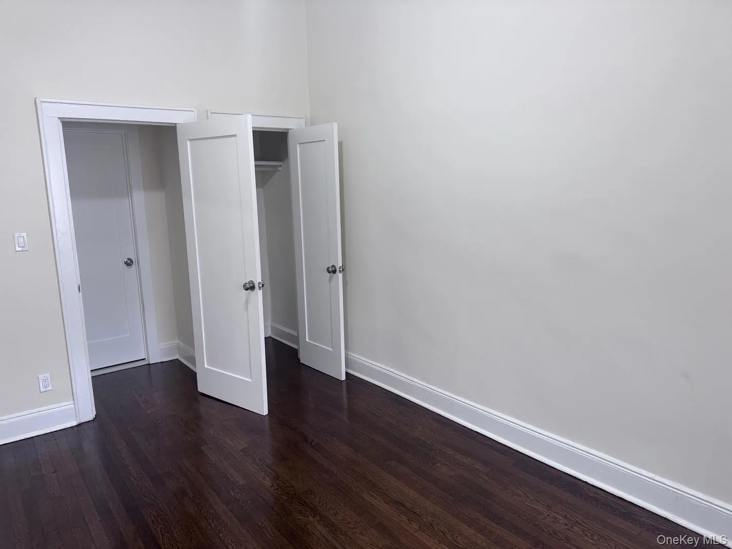 62 Jerusalem Avenue, Oyster Bay, NY, 1 Bedroom Bedrooms, 4 Rooms Rooms,1 BathroomBathrooms,Residential Lease,For Rent,Jerusalem,0,967553 62 Jerusalem Avenue, Oyster Bay, NY, 1 Bedroom Bedrooms, 4 Rooms Rooms,1 BathroomBathrooms,Residential Lease,For Rent,Jerusalem,0,967553