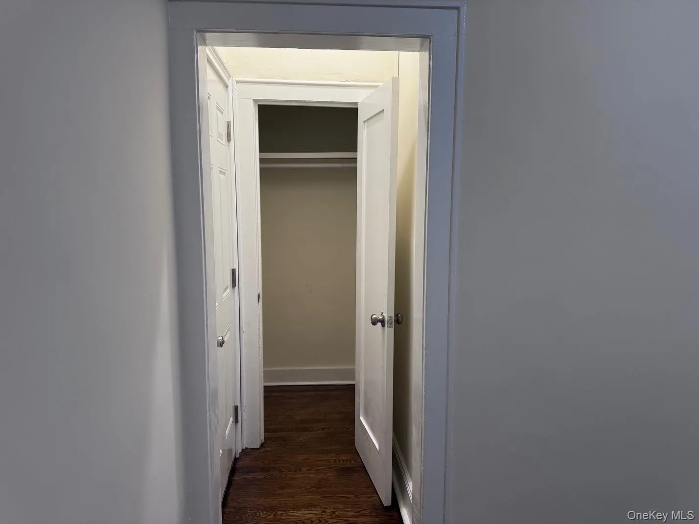 62 Jerusalem Avenue, Oyster Bay, NY, 1 Bedroom Bedrooms, 4 Rooms Rooms,1 BathroomBathrooms,Residential Lease,For Rent,Jerusalem,0,967553 62 Jerusalem Avenue, Oyster Bay, NY, 1 Bedroom Bedrooms, 4 Rooms Rooms,1 BathroomBathrooms,Residential Lease,For Rent,Jerusalem,0,967553