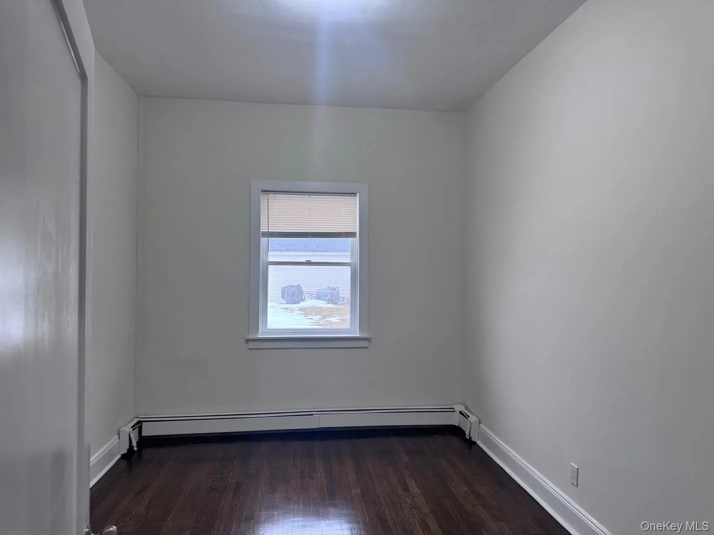 62 Jerusalem Avenue, Oyster Bay, NY, 1 Bedroom Bedrooms, 4 Rooms Rooms,1 BathroomBathrooms,Residential Lease,For Rent,Jerusalem,0,967553 62 Jerusalem Avenue, Oyster Bay, NY, 1 Bedroom Bedrooms, 4 Rooms Rooms,1 BathroomBathrooms,Residential Lease,For Rent,Jerusalem,0,967553
