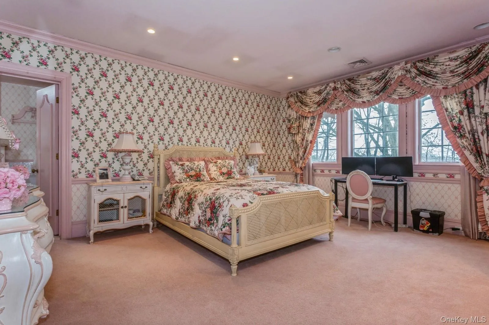 85 Eleventh Street, Hempstead, NY, 7 Bedrooms Bedrooms, 16 Rooms Rooms,6 BathroomsBathrooms,Residential,For Rent,Eleventh,0,967556 85 Eleventh Street, Hempstead, NY, 7 Bedrooms Bedrooms, 16 Rooms Rooms,6 BathroomsBathrooms,Residential,For Rent,Eleventh,0,967556