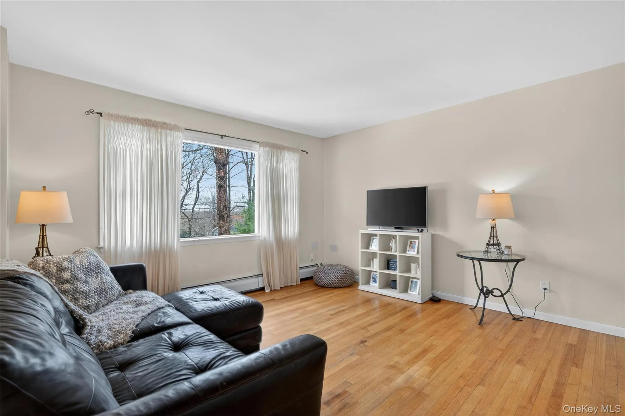 9 Eros Drive, Ramapo, NY, 4 Bedrooms Bedrooms, 8 Rooms Rooms,2 BathroomsBathrooms,Residential Sale,For Rent,Eros,0,967566 9 Eros Drive, Ramapo, NY, 4 Bedrooms Bedrooms, 8 Rooms Rooms,2 BathroomsBathrooms,Residential Sale,For Rent,Eros,0,967566