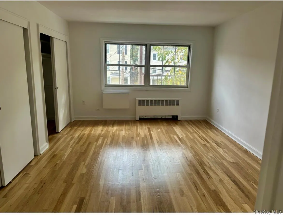 31 Maple Avenue, Greenburgh, NY, 1 Bedroom Bedrooms, 4 Rooms Rooms,1 BathroomBathrooms,Residential Lease,For Rent,Maple,0,967594 31 Maple Avenue, Greenburgh, NY, 1 Bedroom Bedrooms, 4 Rooms Rooms,1 BathroomBathrooms,Residential Lease,For Rent,Maple,0,967594
