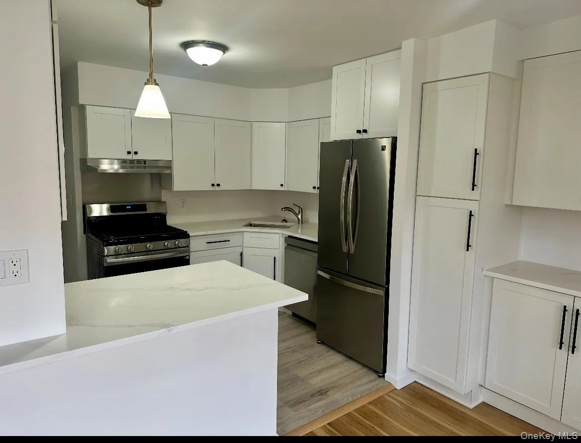 31 Maple Avenue, Greenburgh, NY, 1 Bedroom Bedrooms, 4 Rooms Rooms,1 BathroomBathrooms,Residential Lease,For Rent,Maple,0,967594 31 Maple Avenue, Greenburgh, NY, 1 Bedroom Bedrooms, 4 Rooms Rooms,1 BathroomBathrooms,Residential Lease,For Rent,Maple,0,967594