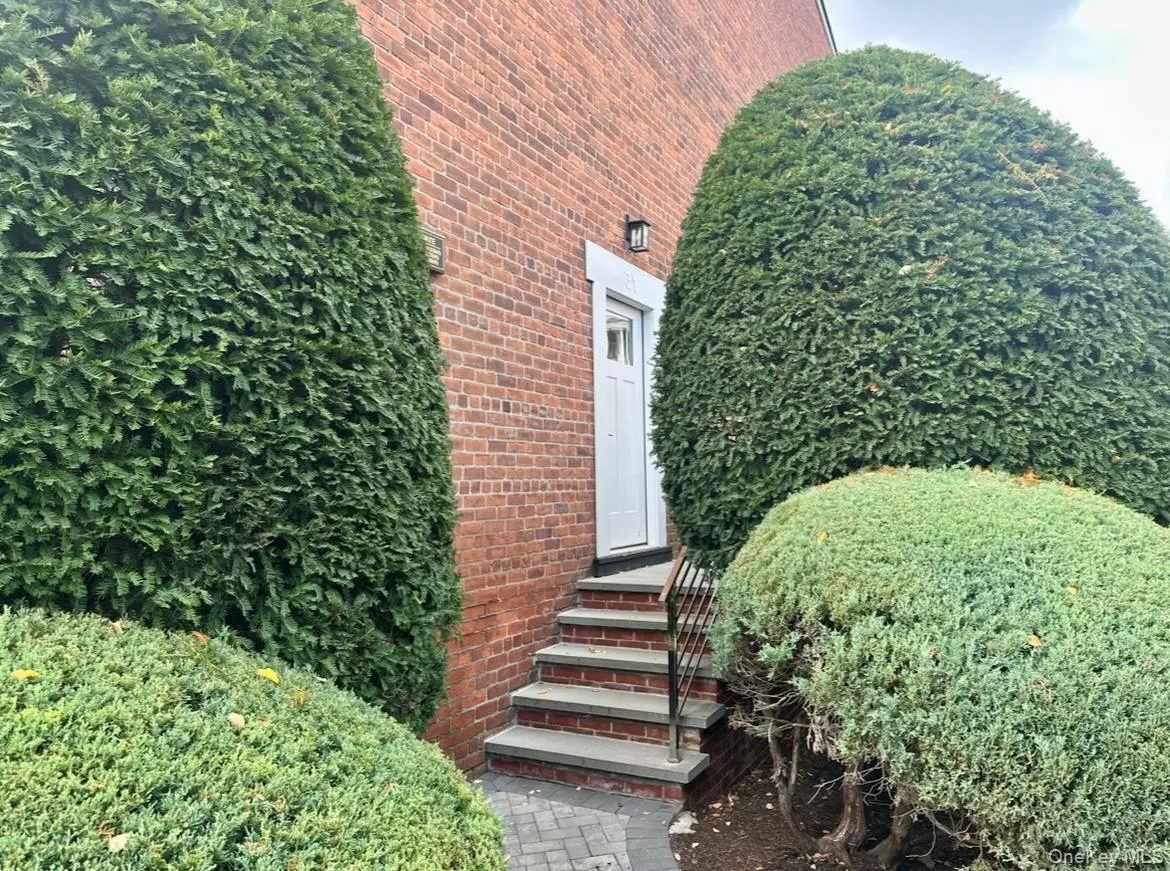31 Maple Avenue, Greenburgh, NY, 1 Bedroom Bedrooms, 4 Rooms Rooms,1 BathroomBathrooms,Residential Lease,For Rent,Maple,0,967594 31 Maple Avenue, Greenburgh, NY, 1 Bedroom Bedrooms, 4 Rooms Rooms,1 BathroomBathrooms,Residential Lease,For Rent,Maple,0,967594