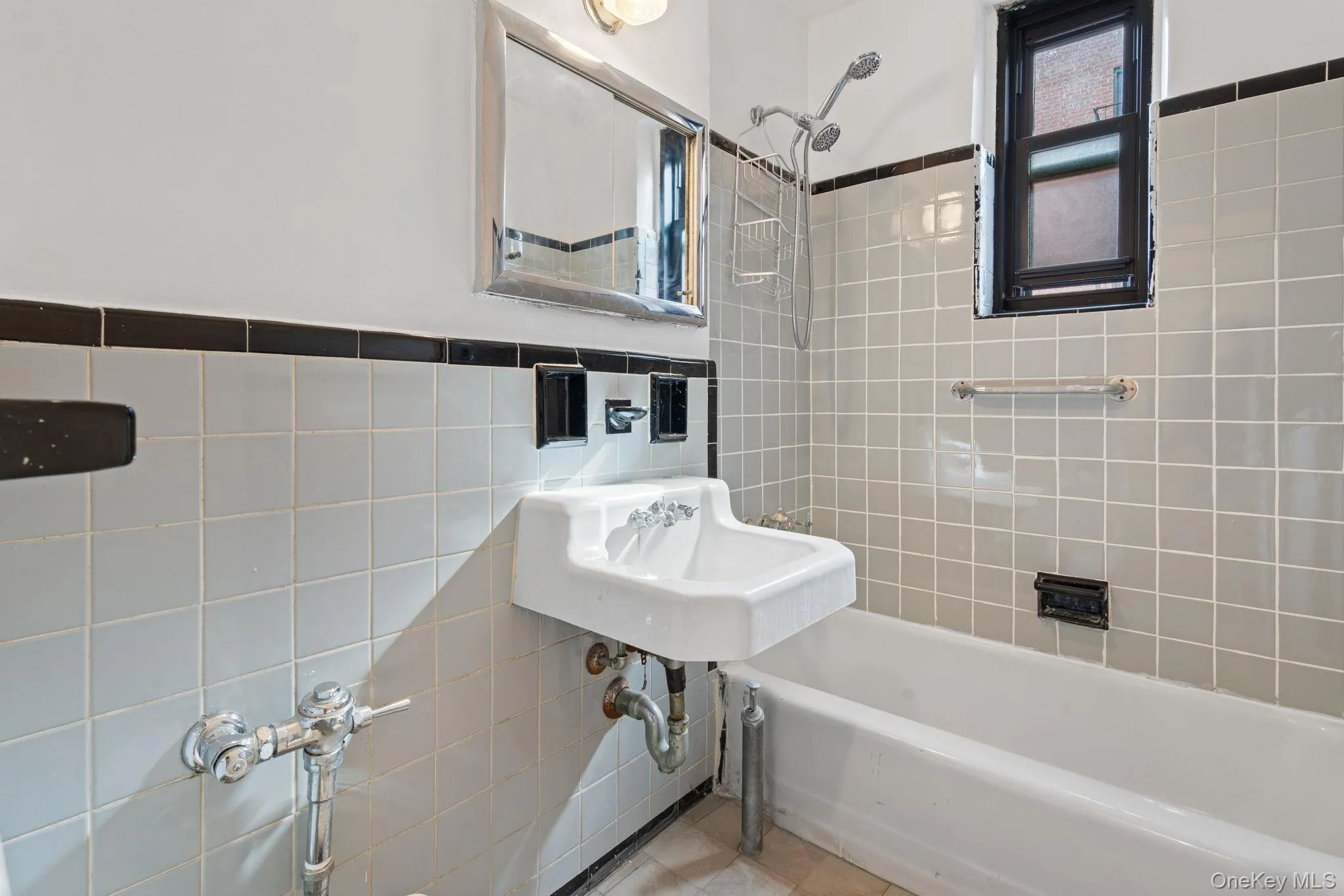 139-15 83rd Avenue, New York, NY, 1 Bedroom Bedrooms, 3 Rooms Rooms,1 BathroomBathrooms,Residential,For Rent,83rd,0,967598 139-15 83rd Avenue, New York, NY, 1 Bedroom Bedrooms, 3 Rooms Rooms,1 BathroomBathrooms,Residential,For Rent,83rd,0,967598