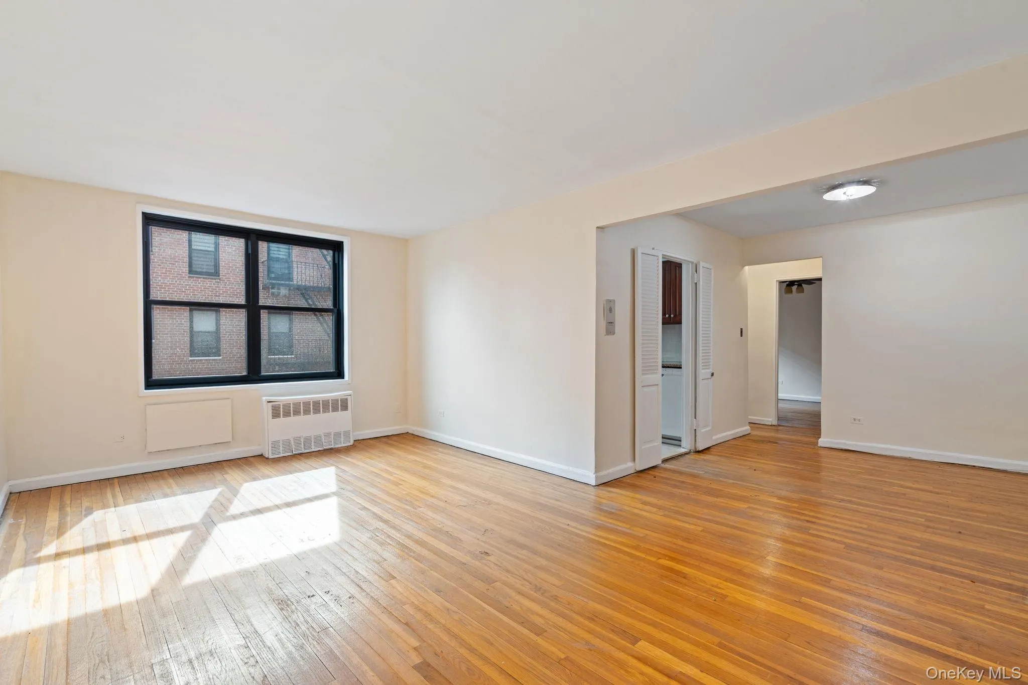 139-15 83rd Avenue, New York, NY, 1 Bedroom Bedrooms, 3 Rooms Rooms,1 BathroomBathrooms,Residential,For Rent,83rd,0,967598 139-15 83rd Avenue, New York, NY, 1 Bedroom Bedrooms, 3 Rooms Rooms,1 BathroomBathrooms,Residential,For Rent,83rd,0,967598