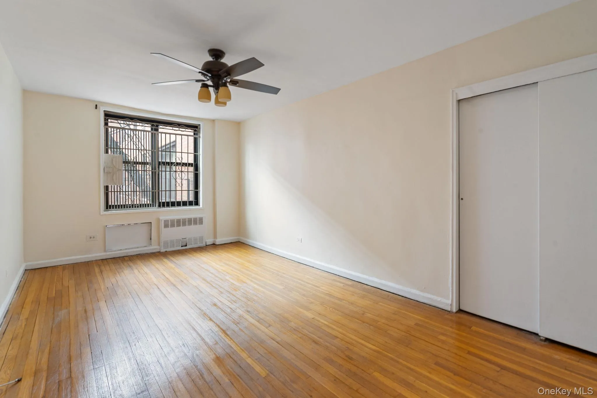 139-15 83rd Avenue, New York, NY, 1 Bedroom Bedrooms, 3 Rooms Rooms,1 BathroomBathrooms,Residential,For Rent,83rd,0,967598 139-15 83rd Avenue, New York, NY, 1 Bedroom Bedrooms, 3 Rooms Rooms,1 BathroomBathrooms,Residential,For Rent,83rd,0,967598