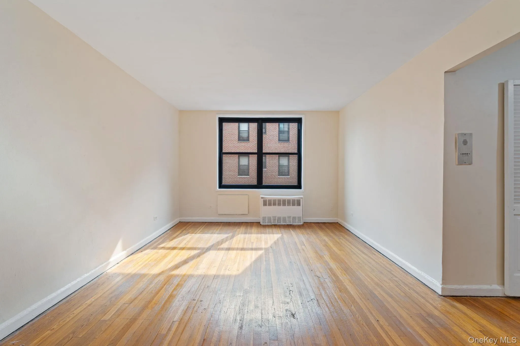 139-15 83rd Avenue, New York, NY, 1 Bedroom Bedrooms, 3 Rooms Rooms,1 BathroomBathrooms,Residential,For Rent,83rd,0,967598 139-15 83rd Avenue, New York, NY, 1 Bedroom Bedrooms, 3 Rooms Rooms,1 BathroomBathrooms,Residential,For Rent,83rd,0,967598
