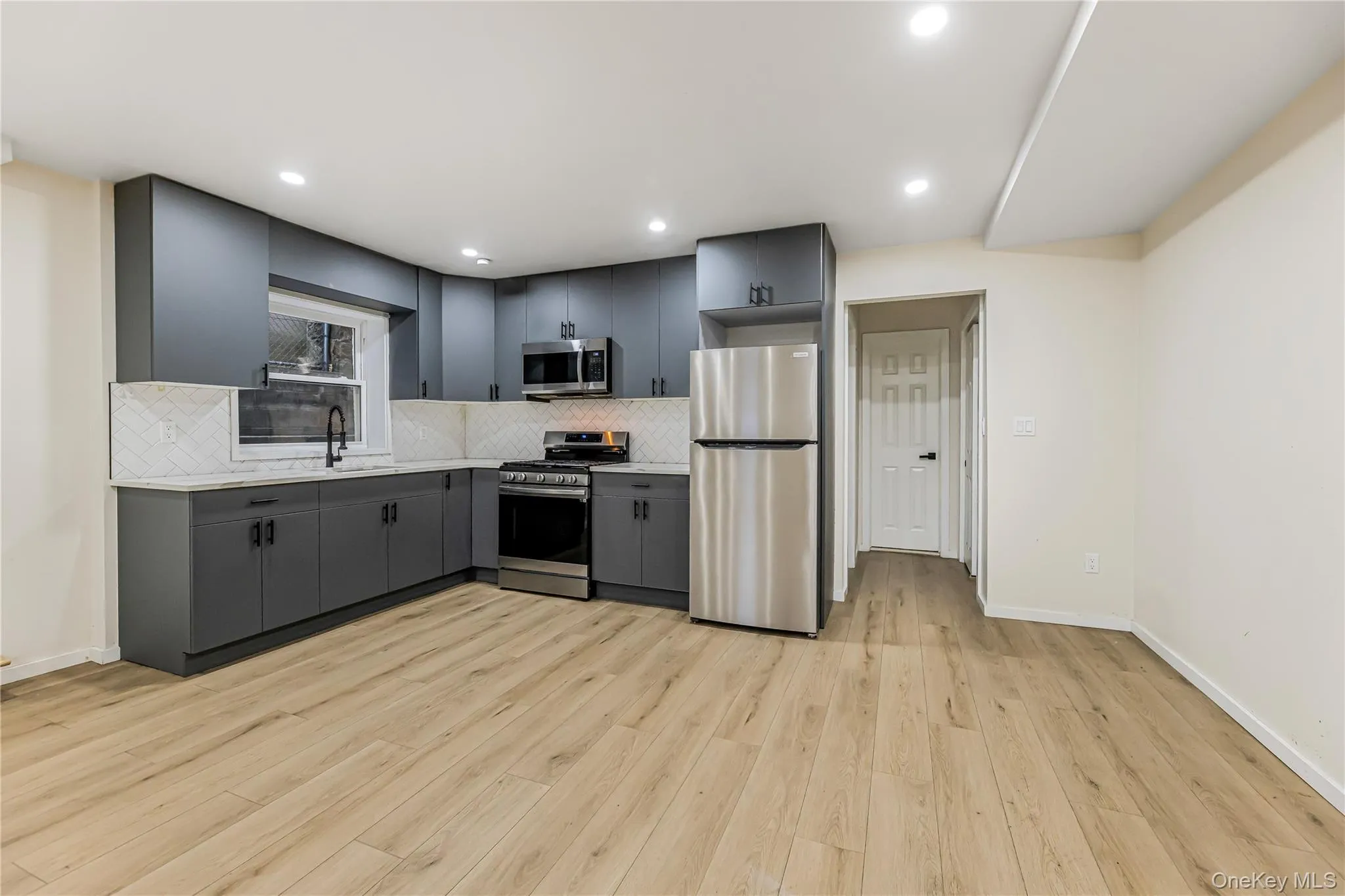 Kitchen/living area Kitchen/living area