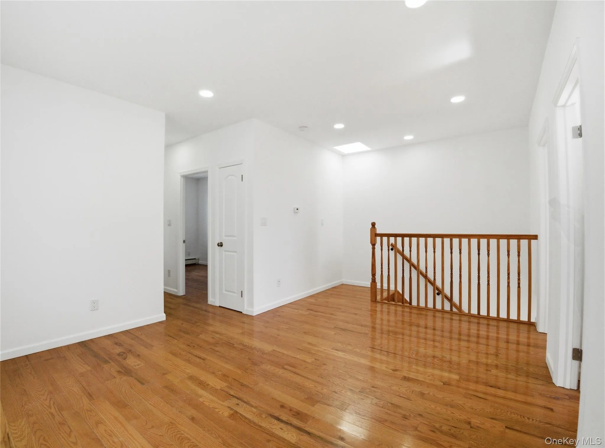 2857 Lawton Avenue, New York, NY, 3 Bedrooms Bedrooms, 5 Rooms Rooms,1 BathroomBathrooms,Residential Lease,For Rent,Lawton,0,967607 2857 Lawton Avenue, New York, NY, 3 Bedrooms Bedrooms, 5 Rooms Rooms,1 BathroomBathrooms,Residential Lease,For Rent,Lawton,0,967607