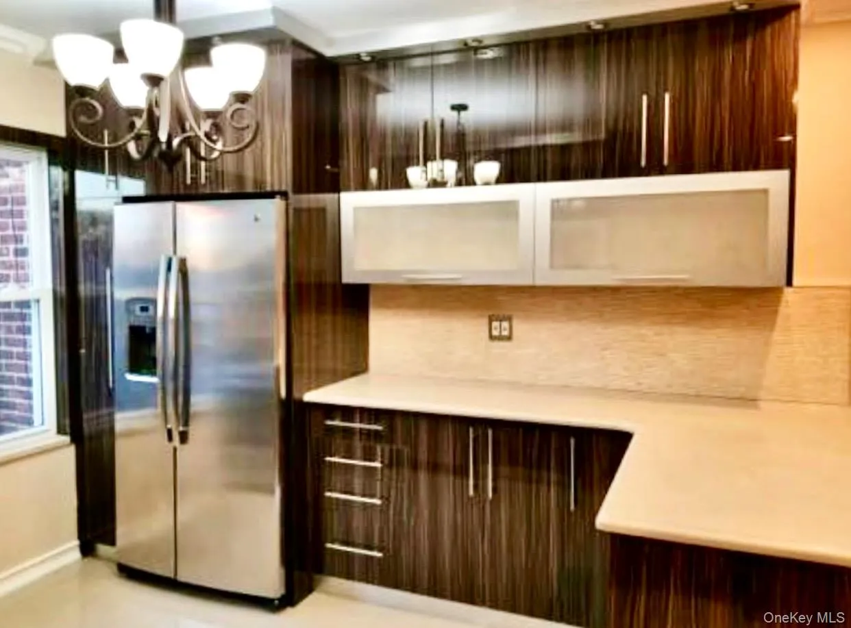 9915 Ascan Avenue, New York, NY, 1 Bedroom Bedrooms, 3 Rooms Rooms,1 BathroomBathrooms,Residential Lease,For Rent,Ascan,0,967610 9915 Ascan Avenue, New York, NY, 1 Bedroom Bedrooms, 3 Rooms Rooms,1 BathroomBathrooms,Residential Lease,For Rent,Ascan,0,967610