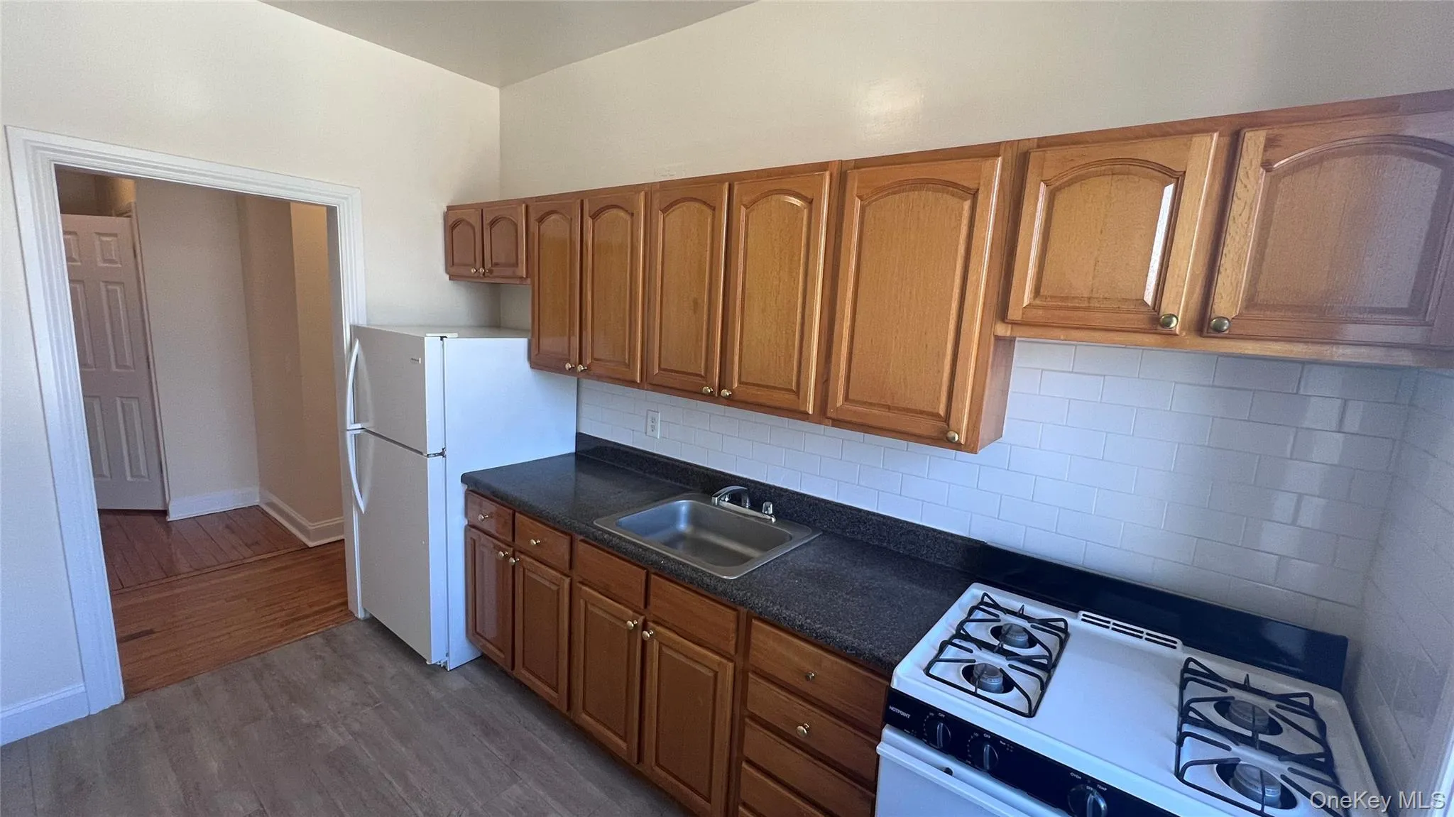 164-18 43rd Avenue, New York, NY, 1 Bedroom Bedrooms, 2 Rooms Rooms,1 BathroomBathrooms,Residential Lease,For Rent,43rd,0,967656 164-18 43rd Avenue, New York, NY, 1 Bedroom Bedrooms, 2 Rooms Rooms,1 BathroomBathrooms,Residential Lease,For Rent,43rd,0,967656