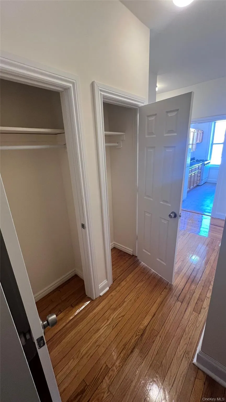 164-18 43rd Avenue, New York, NY, 1 Bedroom Bedrooms, 2 Rooms Rooms,1 BathroomBathrooms,Residential Lease,For Rent,43rd,0,967656 164-18 43rd Avenue, New York, NY, 1 Bedroom Bedrooms, 2 Rooms Rooms,1 BathroomBathrooms,Residential Lease,For Rent,43rd,0,967656