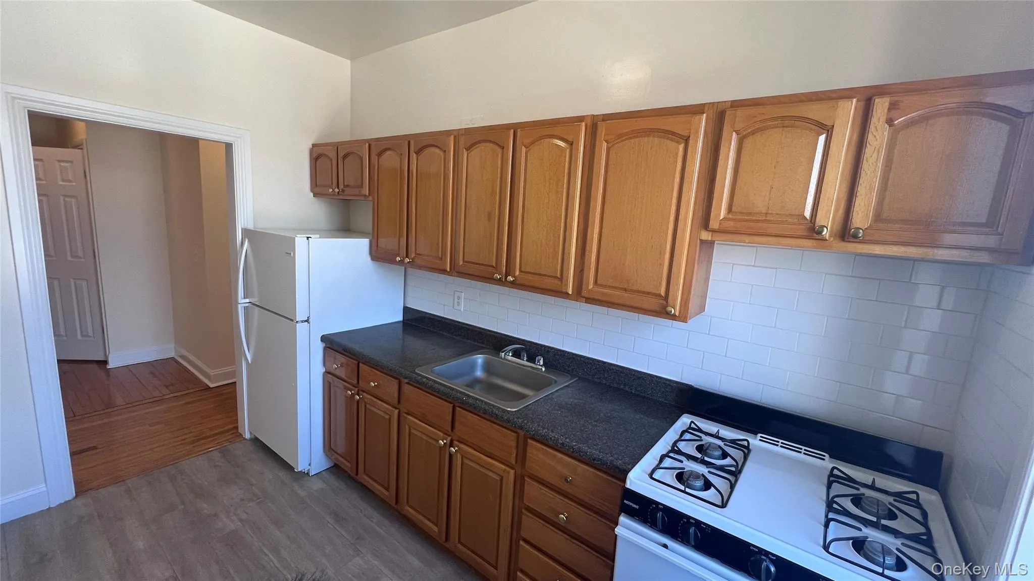 164-18 43rd Avenue, New York, NY, 1 Bedroom Bedrooms, 2 Rooms Rooms,1 BathroomBathrooms,Residential Lease,For Rent,43rd,0,967656 164-18 43rd Avenue, New York, NY, 1 Bedroom Bedrooms, 2 Rooms Rooms,1 BathroomBathrooms,Residential Lease,For Rent,43rd,0,967656