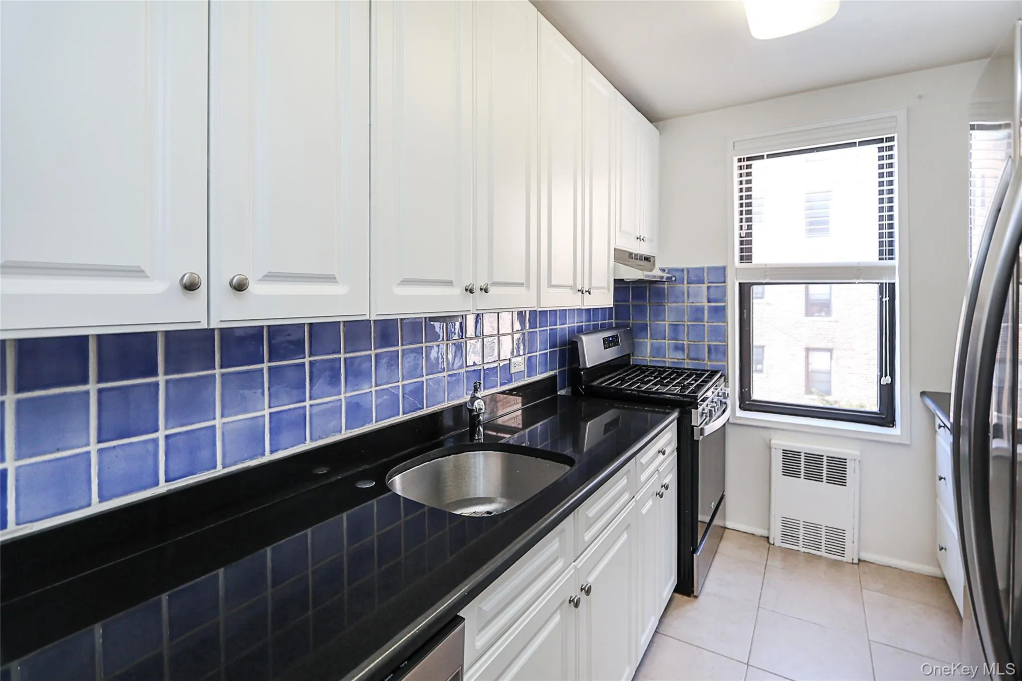 224-24 Union Turnpike, New York, NY, 2 Bedrooms Bedrooms, 4 Rooms Rooms,1 BathroomBathrooms,Residential,For Rent,Union,0,967659 224-24 Union Turnpike, New York, NY, 2 Bedrooms Bedrooms, 4 Rooms Rooms,1 BathroomBathrooms,Residential,For Rent,Union,0,967659
