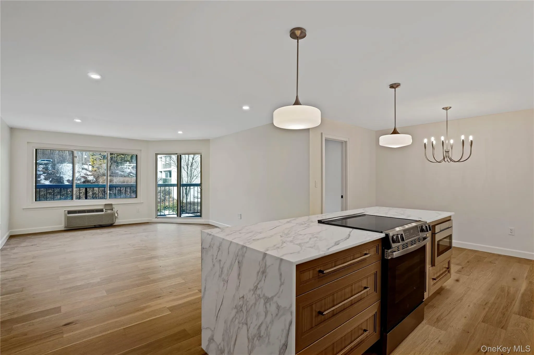 Kitchen lookinginto the living room Kitchen lookinginto the living room