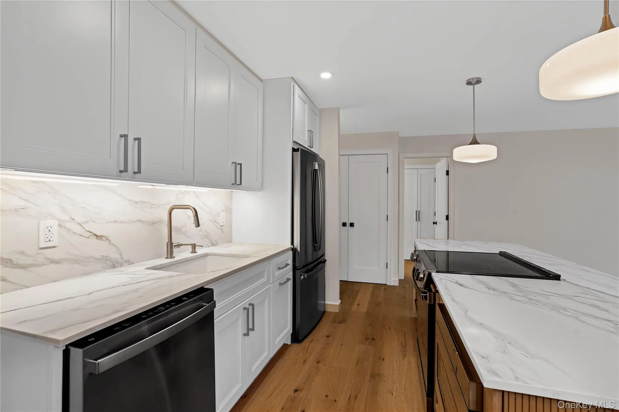 400 High Point Drive, Greenburgh, NY, 1 Bedroom Bedrooms, 4 Rooms Rooms,1 BathroomBathrooms,Residential Lease,For Rent,High Point,0,967671 400 High Point Drive, Greenburgh, NY, 1 Bedroom Bedrooms, 4 Rooms Rooms,1 BathroomBathrooms,Residential Lease,For Rent,High Point,0,967671