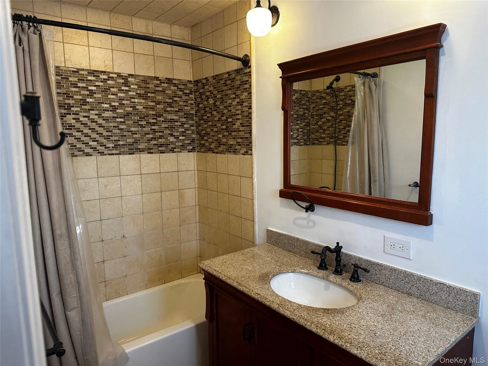 4261 Austin Boulevard, Hempstead, NY, 4 Bedrooms Bedrooms, 8 Rooms Rooms,2 BathroomsBathrooms,Residential Lease,For Rent,Austin,0,967673 4261 Austin Boulevard, Hempstead, NY, 4 Bedrooms Bedrooms, 8 Rooms Rooms,2 BathroomsBathrooms,Residential Lease,For Rent,Austin,0,967673