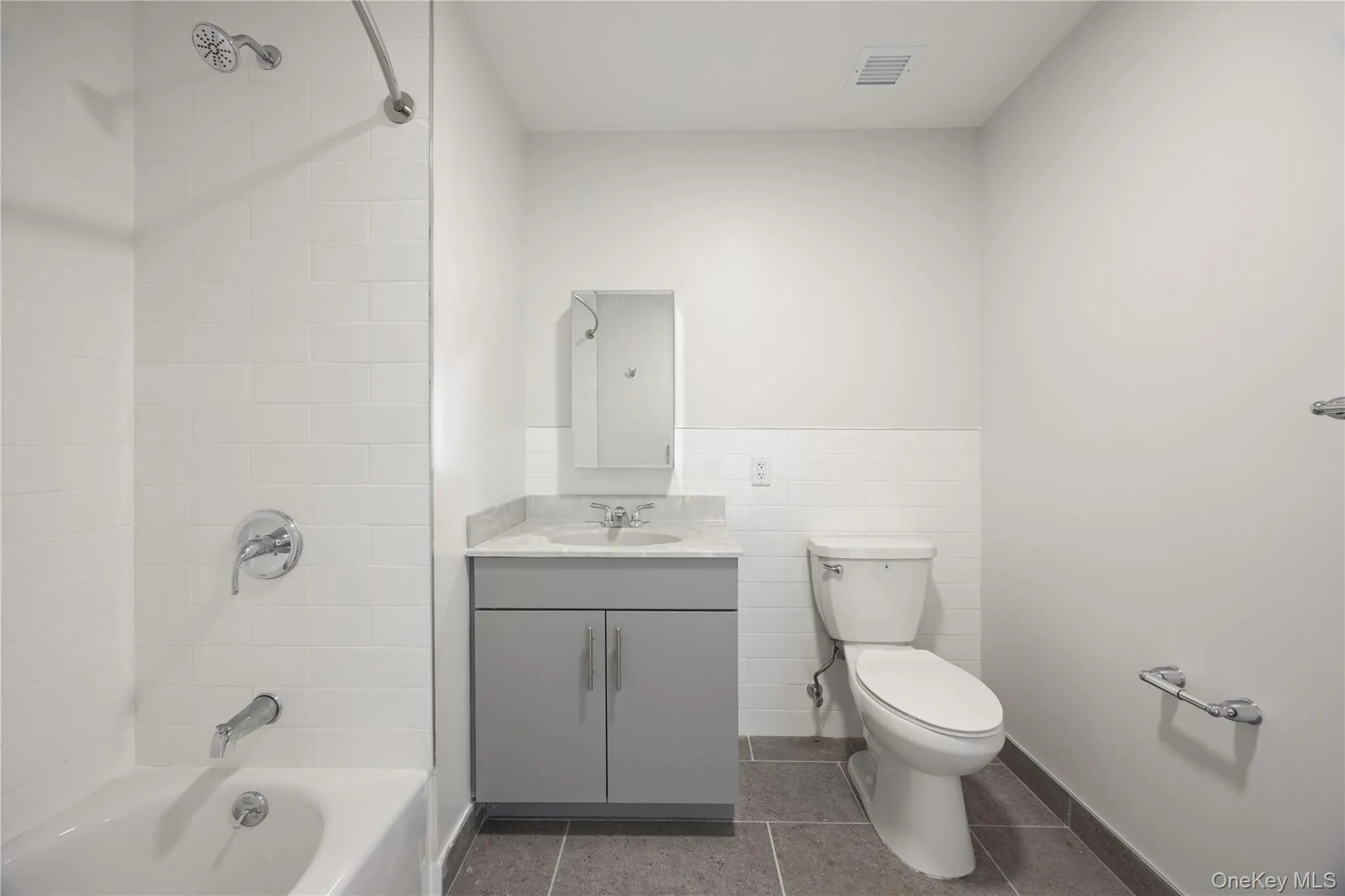 56 Prospect Street, Yonkers, NY, 2 Rooms Rooms,1 BathroomBathrooms,Residential Lease,For Rent,Prospect,0,967676 56 Prospect Street, Yonkers, NY, 2 Rooms Rooms,1 BathroomBathrooms,Residential Lease,For Rent,Prospect,0,967676