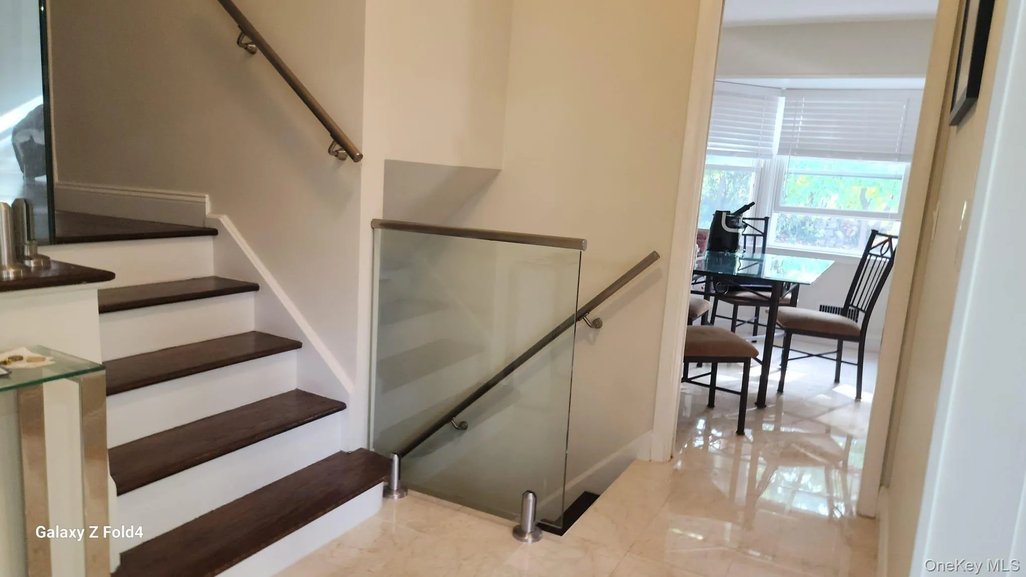 Steps and Glass Railings Steps and Glass Railings