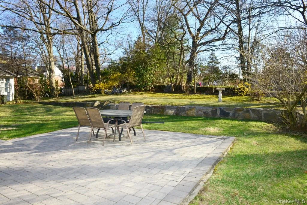 Patio & Yard Patio & Yard
