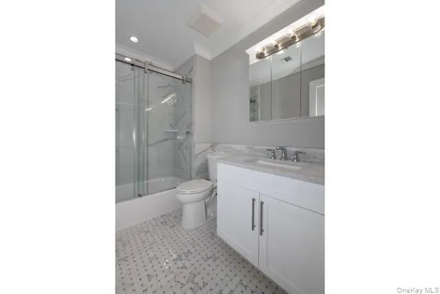 26 Sunlight Walk, Islip, NY, 1 Bedroom Bedrooms, 3 Rooms Rooms,1 BathroomBathrooms,Residential Lease,For Rent,Sunlight,0,967694 26 Sunlight Walk, Islip, NY, 1 Bedroom Bedrooms, 3 Rooms Rooms,1 BathroomBathrooms,Residential Lease,For Rent,Sunlight,0,967694